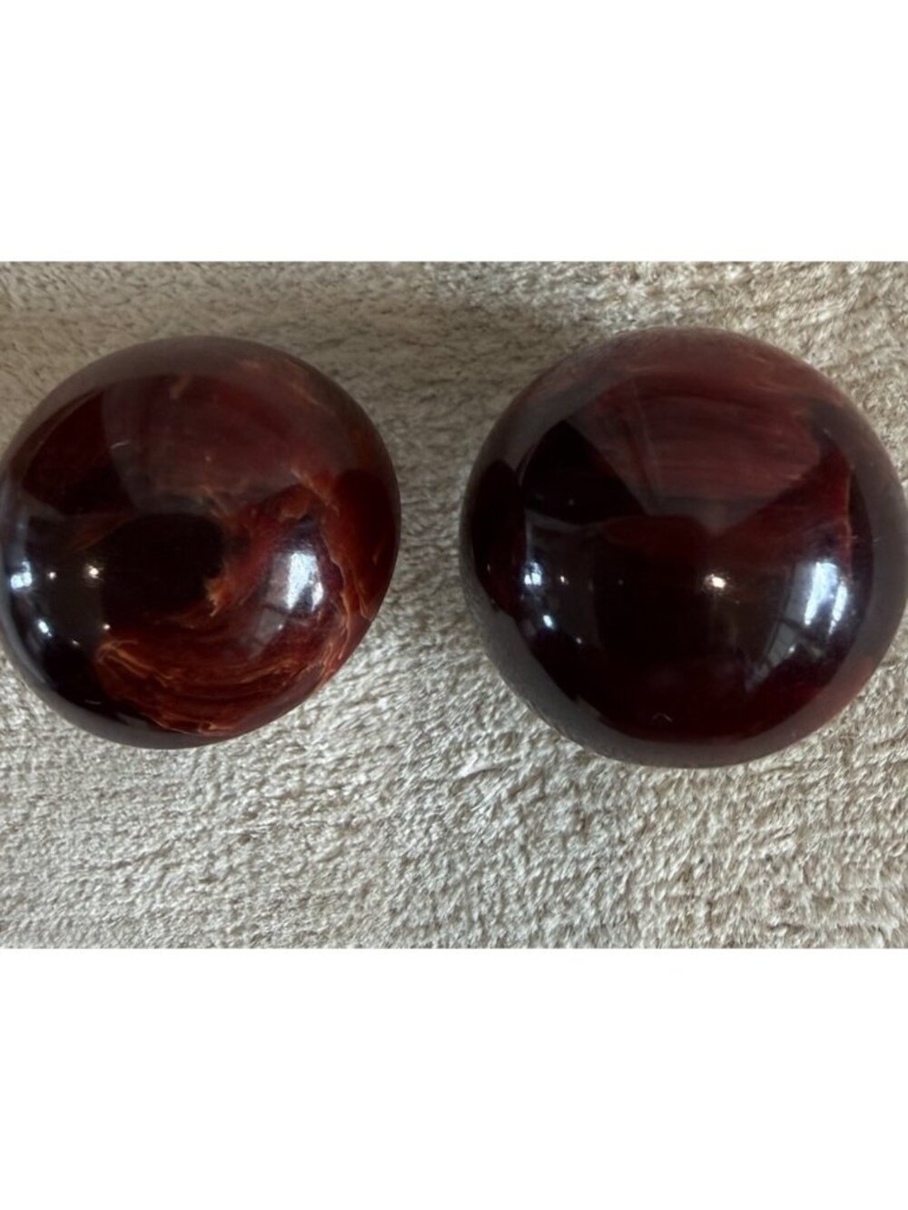 Jomme’ Vintage Bakelite Clip-On Earrings – Marbled Brown Round 1”